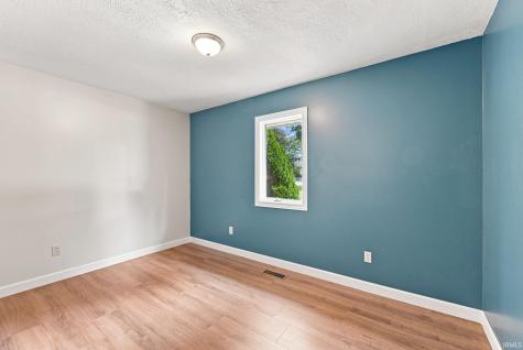 3021 Sandarac Lane Fort Wayne IN 46815