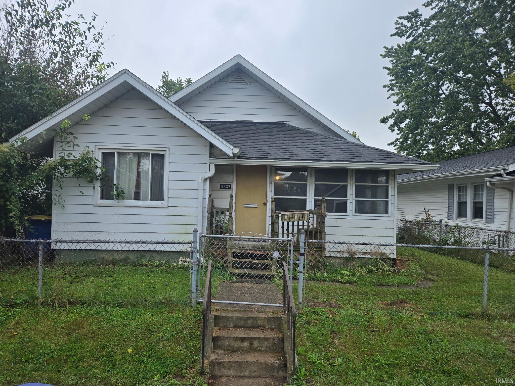 2237 W 8th Street Muncie IN 47302