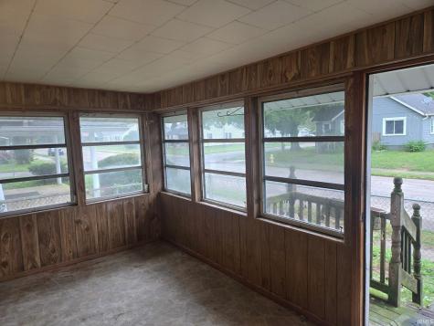 2237 W 8th Street Muncie IN 47302
