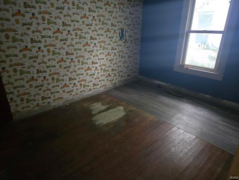 2237 W 8th Street Muncie IN 47302