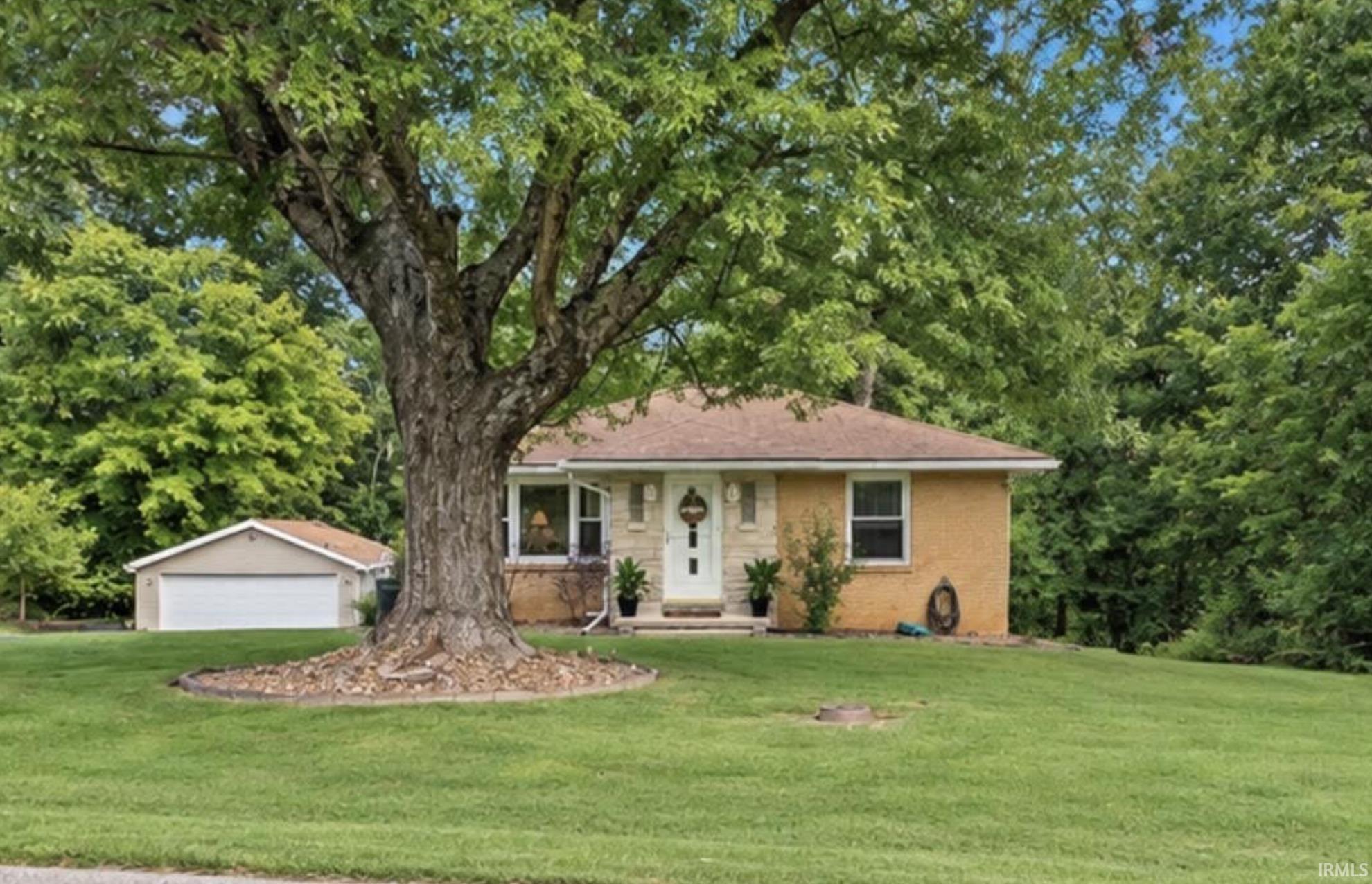 8921 Petersburg Road Evansville IN 47725