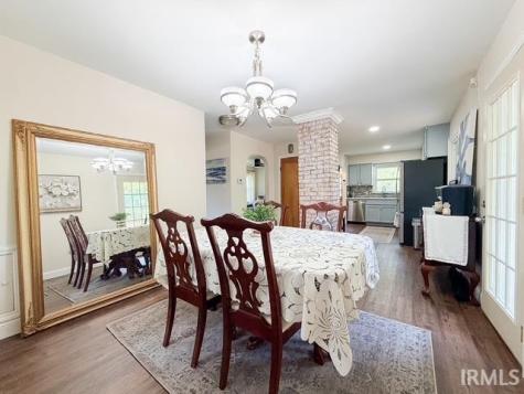 8921 Petersburg Road Evansville IN 47725