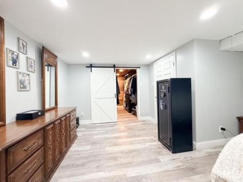 8921 Petersburg Road Evansville IN 47725