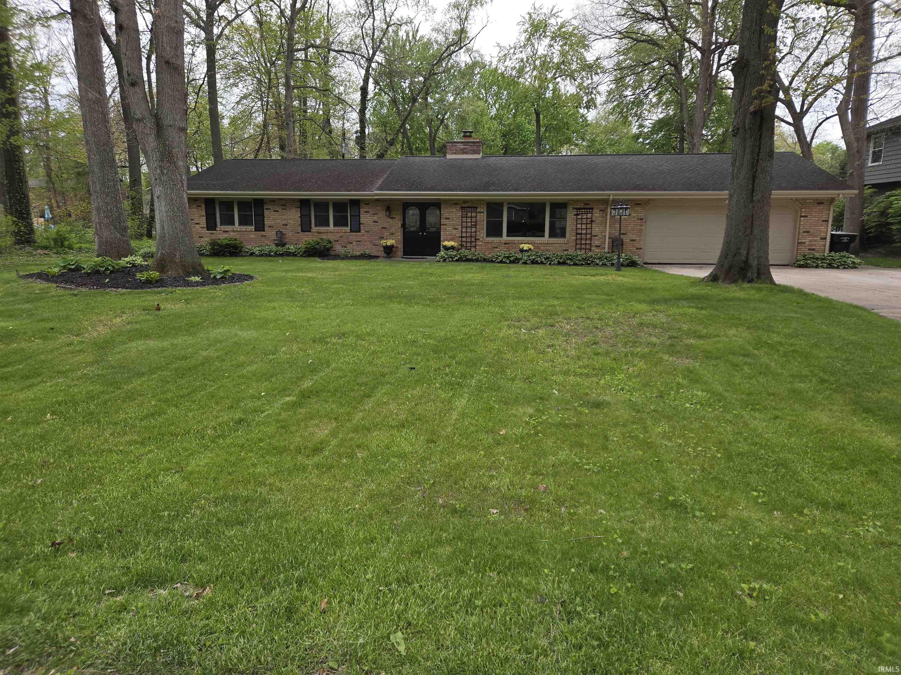 54519 Whispering Oak Drive Mishawaka IN 46545