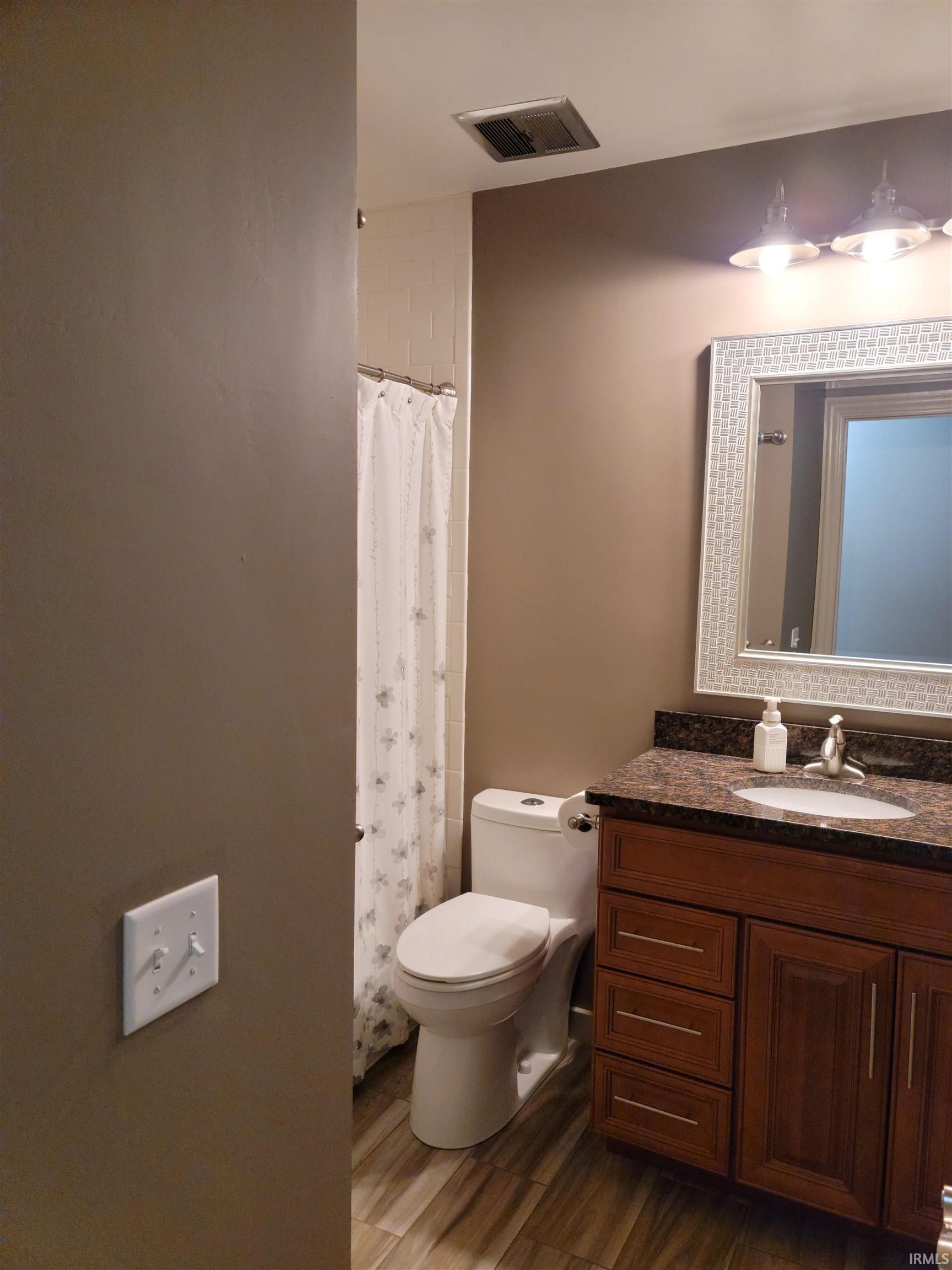 54519 Whispering Oak Drive Mishawaka IN 46545