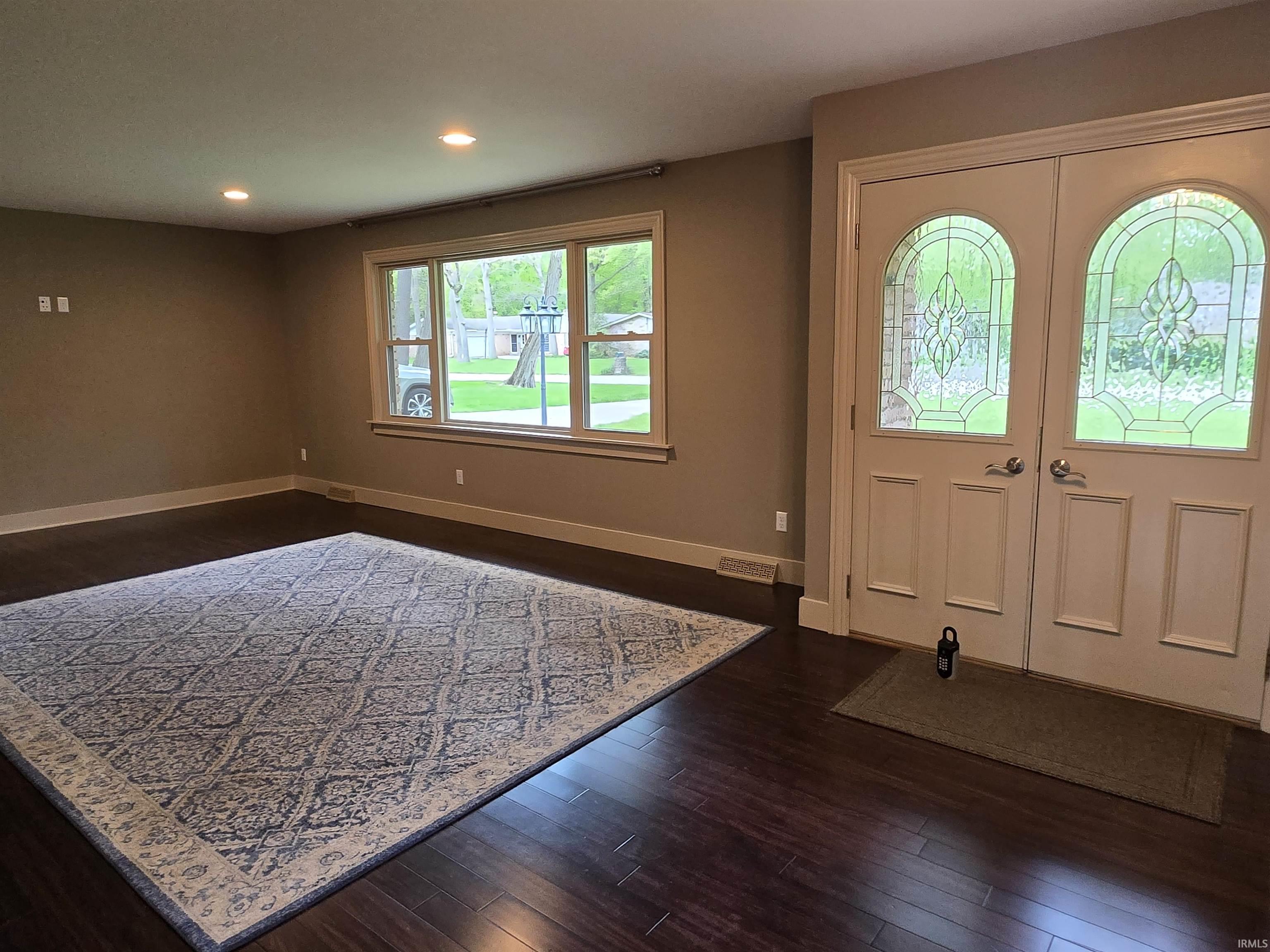 54519 Whispering Oak Drive Mishawaka IN 46545
