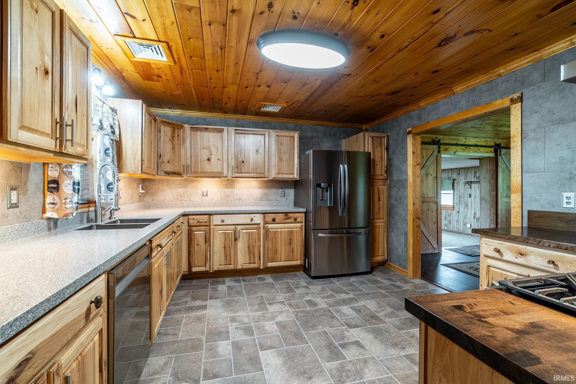 2399 N 700 E Road Akron IN 46910