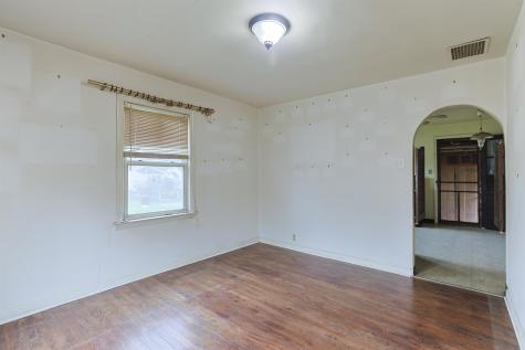19702 Pasadena Avenue South Bend IN 46614