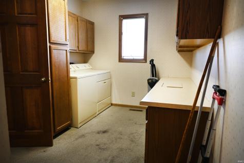 2128 Ransom Drive Fort Wayne IN 46845