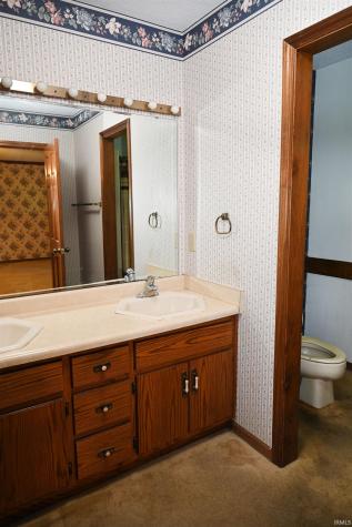 2128 Ransom Drive Fort Wayne IN 46845