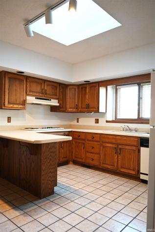 2128 Ransom Drive Fort Wayne IN 46845