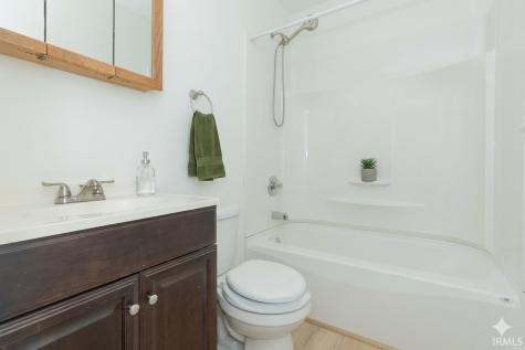 4112 Frisse Avenue Evansville IN 47714