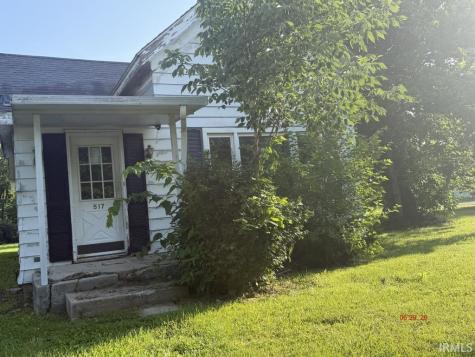 517 E 4th Street Hartford City IN 47348