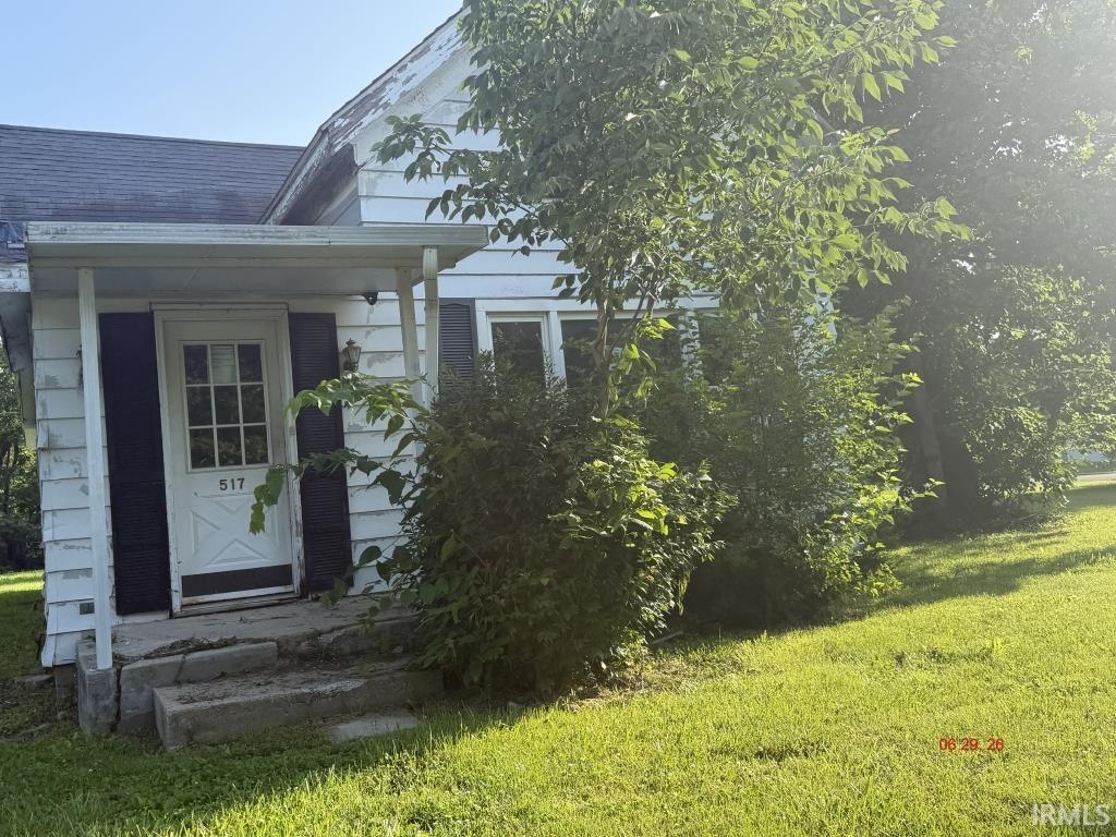 517 E 4th Street Hartford City IN 47348