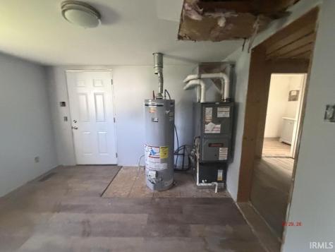 517 E 4th Street Hartford City IN 47348