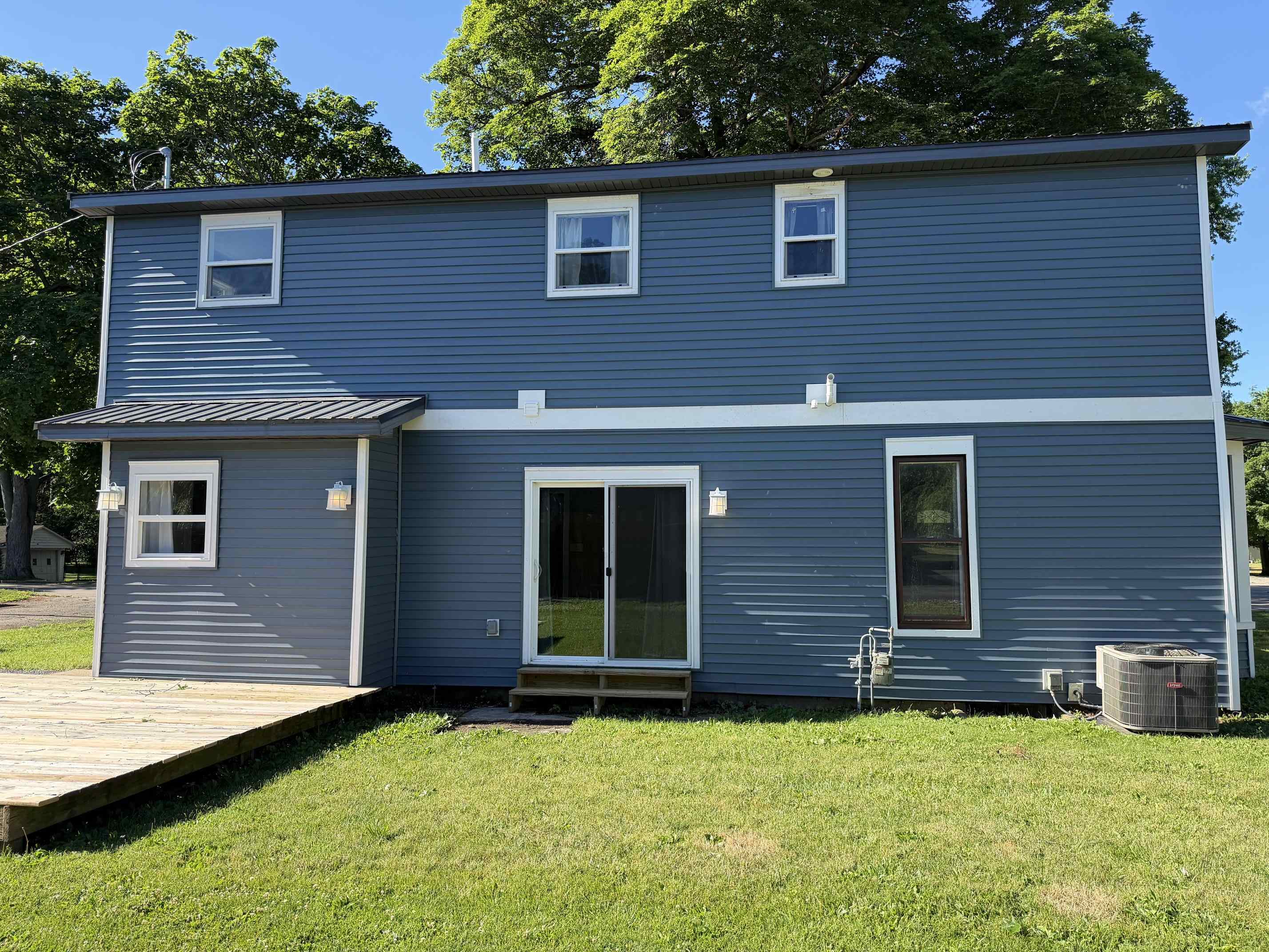 301 E Catherine Street Milford IN 46542