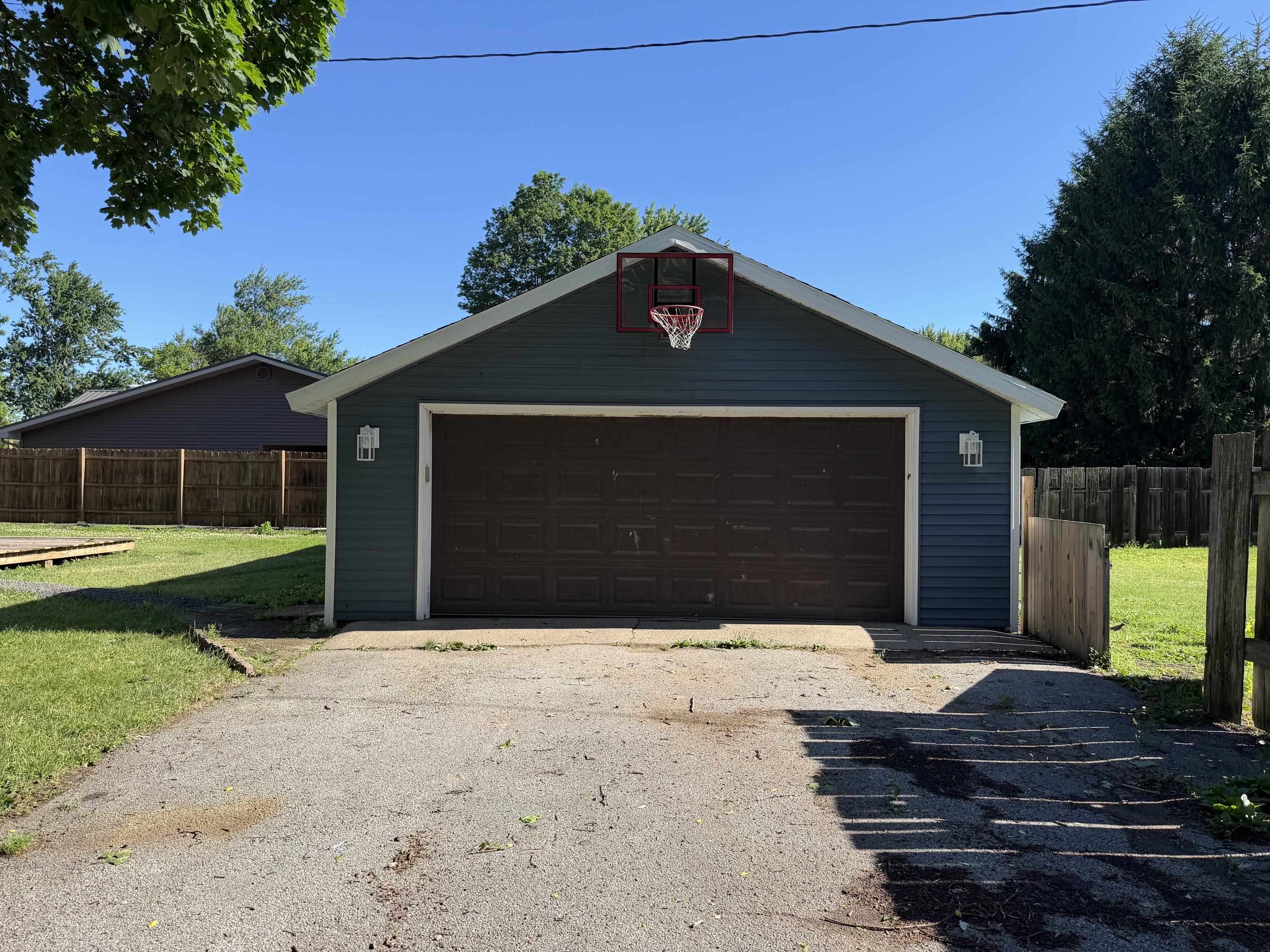 301 E Catherine Street Milford IN 46542