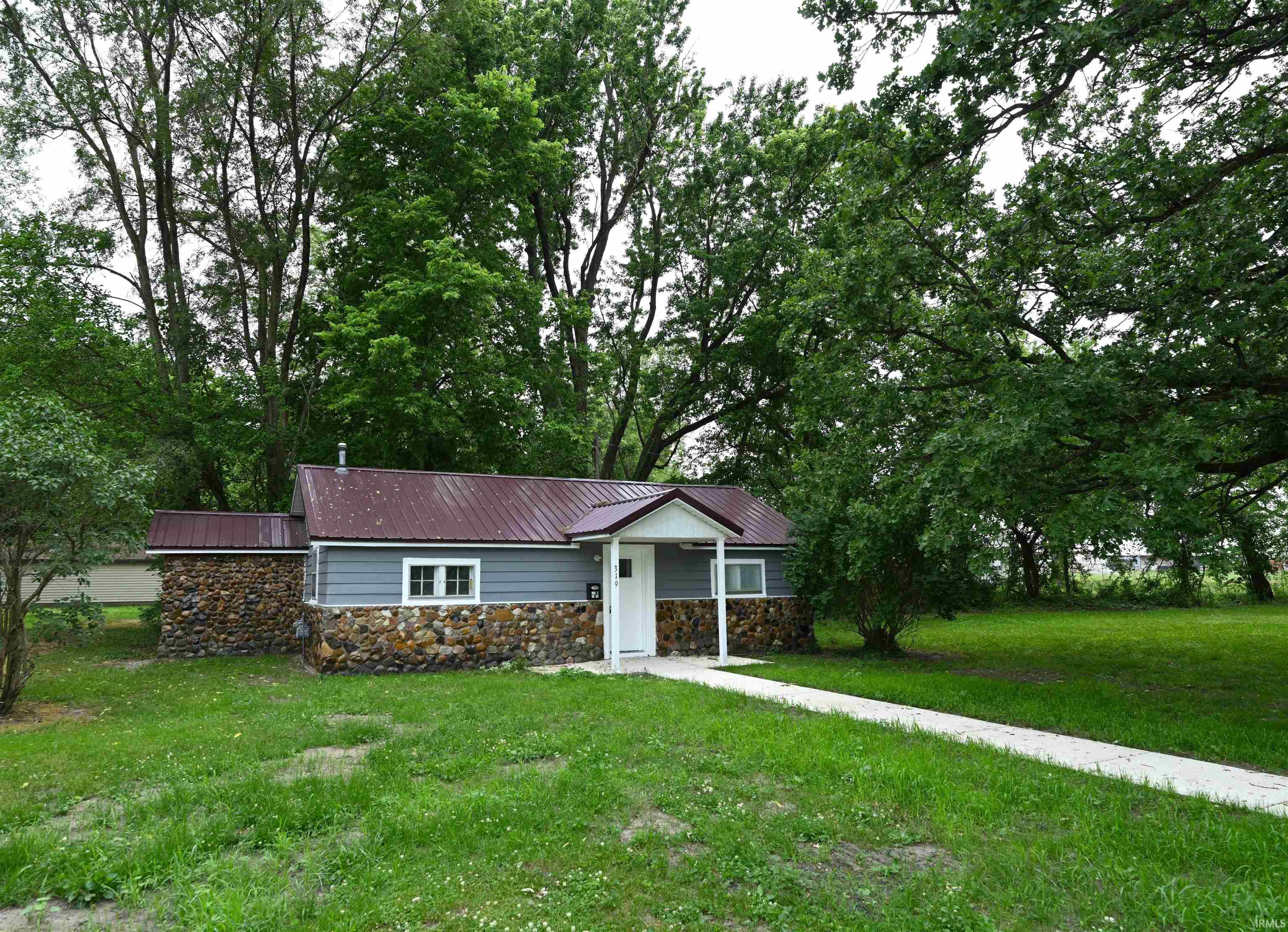 319 W 13th Street Winamac IN 46996