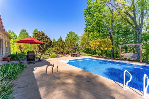 11630 Cedarwood Court Evansville IN 47712