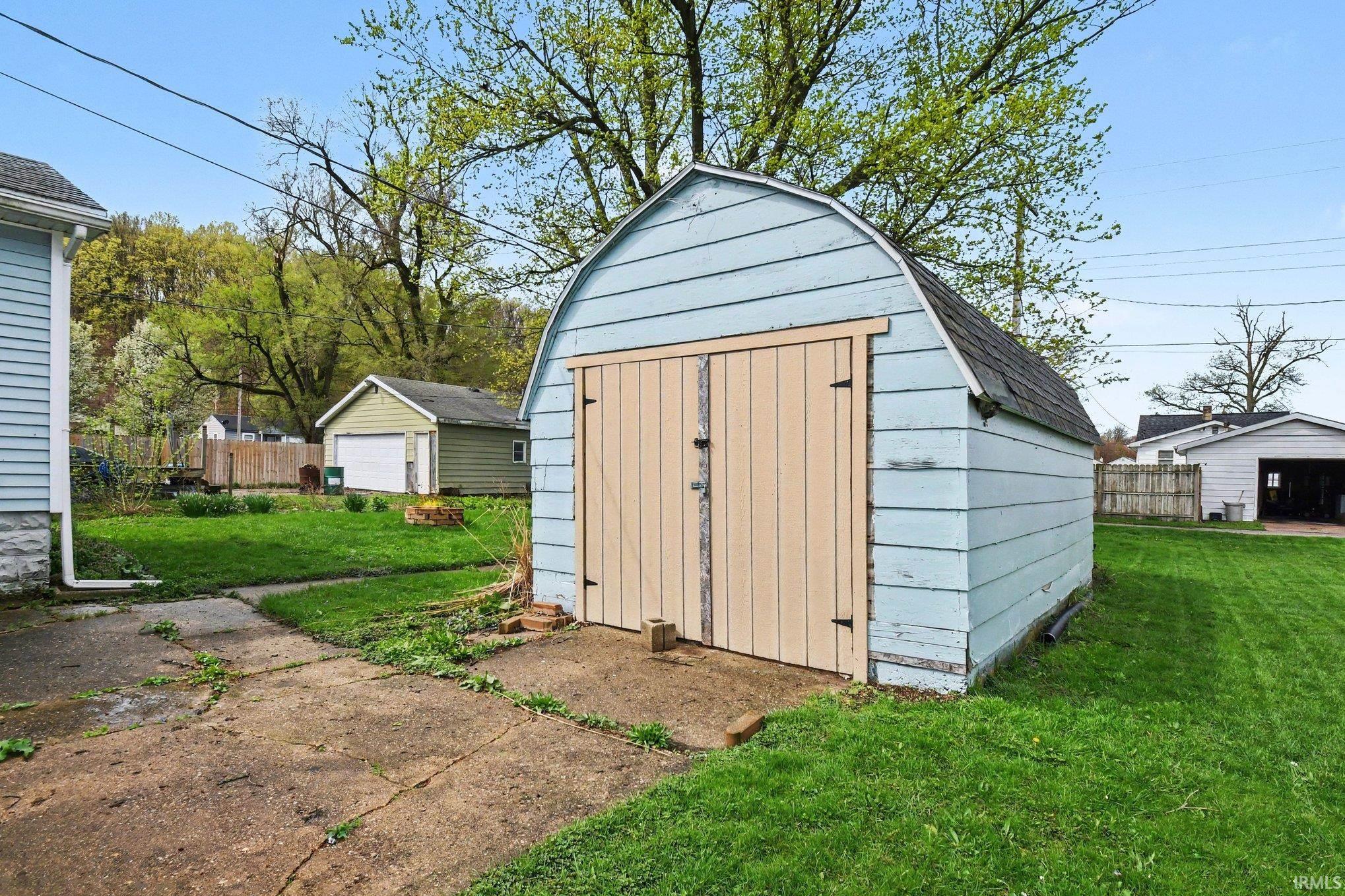 1009 Somerset Avenue Mishawaka IN 46544