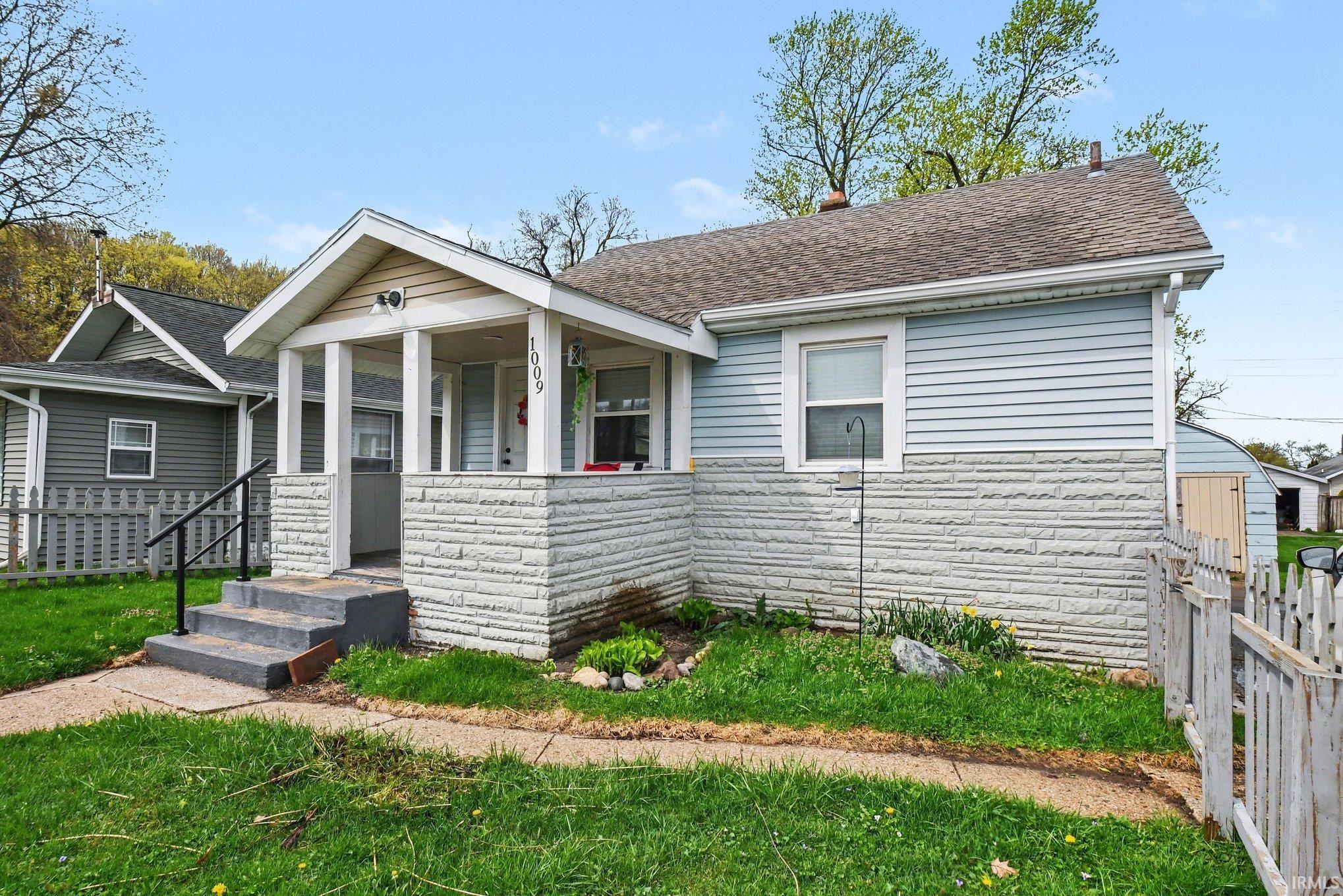 1009 Somerset Avenue Mishawaka IN 46544