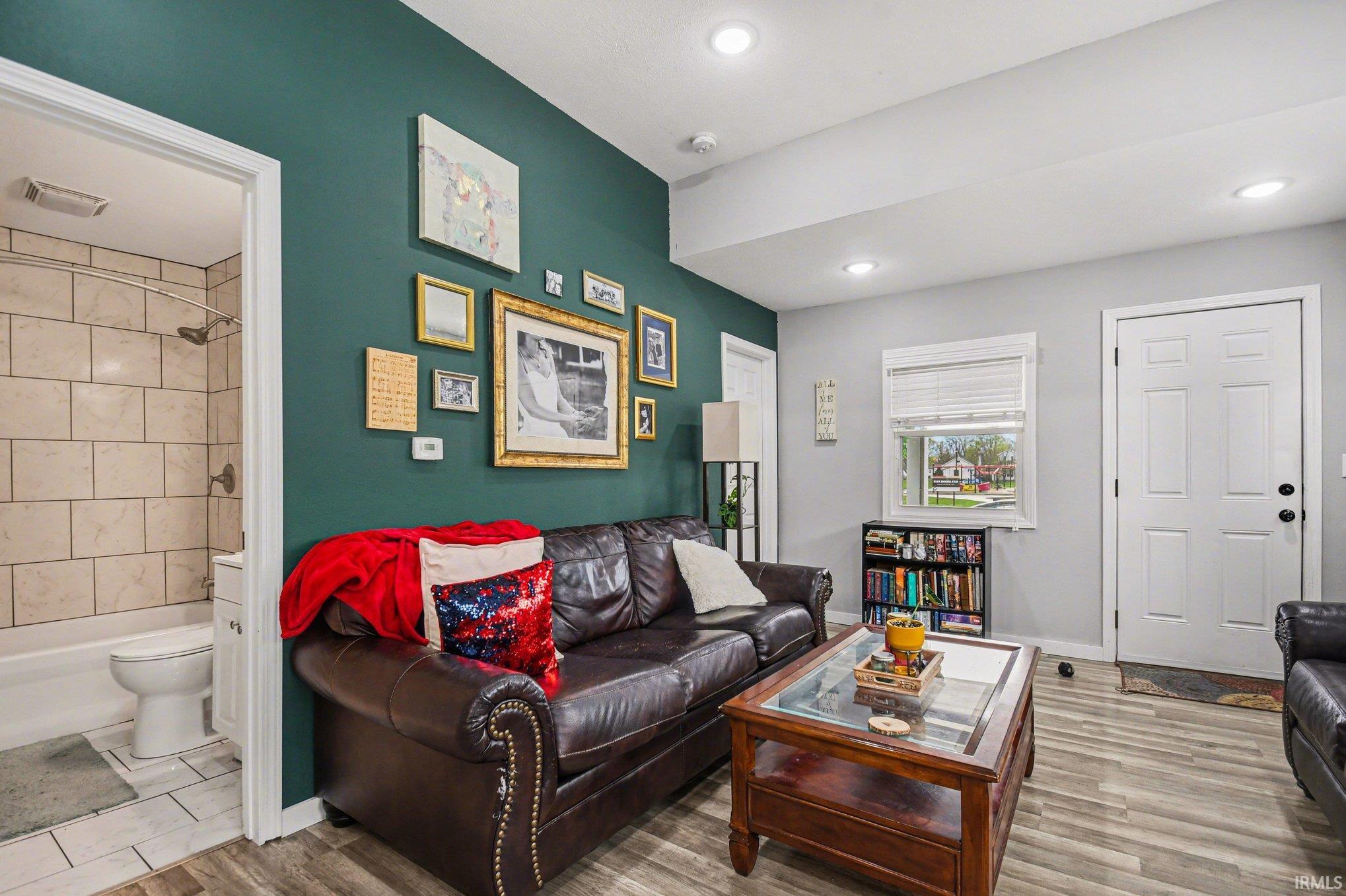1009 Somerset Avenue Mishawaka IN 46544