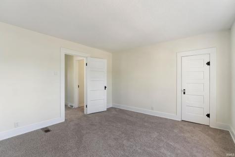 1652 High Street Fort Wayne IN 46808