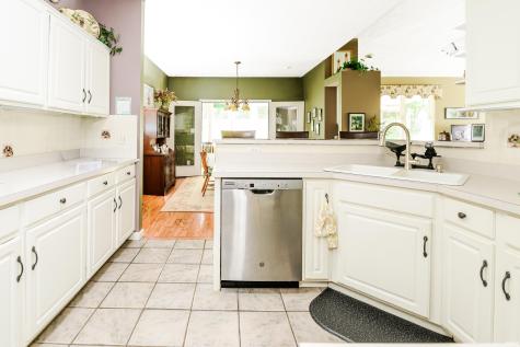9415 S Harbour Pointe Drive Bloomington IN 47401