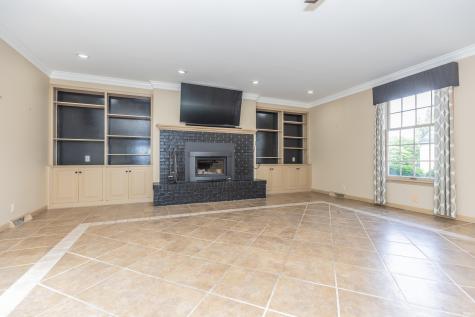 7127 Taylor Avenue Evansville IN 47715