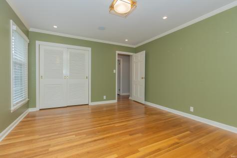 7127 Taylor Avenue Evansville IN 47715