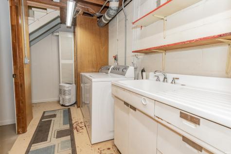 7127 Taylor Avenue Evansville IN 47715