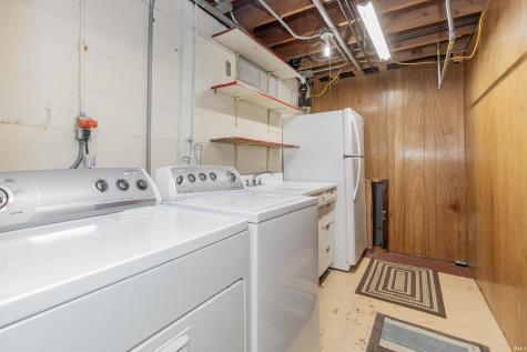 7127 Taylor Avenue Evansville IN 47715