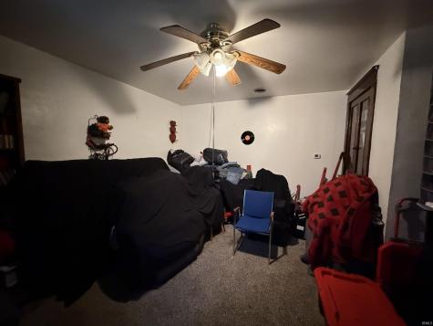 909 NE A Street Linton IN 47441