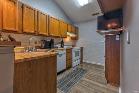 5825 Crossfield Drive Evansville IN 47715