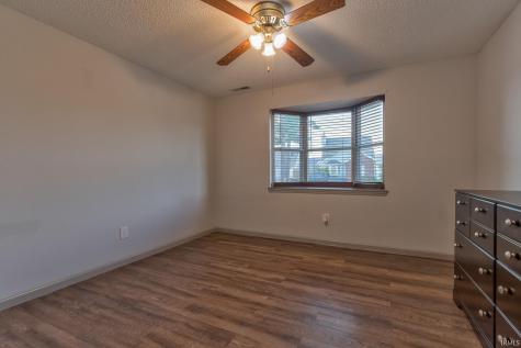 5825 Crossfield Drive Evansville IN 47715