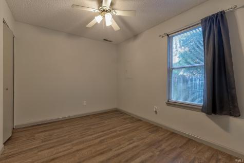 5825 Crossfield Drive Evansville IN 47715