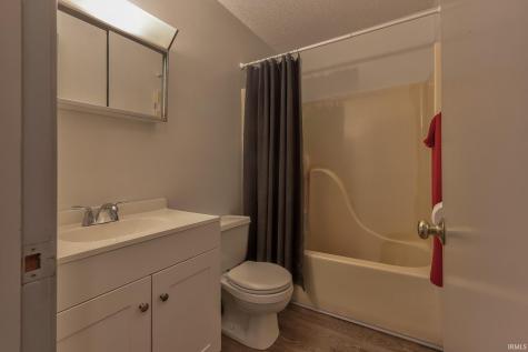 5825 Crossfield Drive Evansville IN 47715