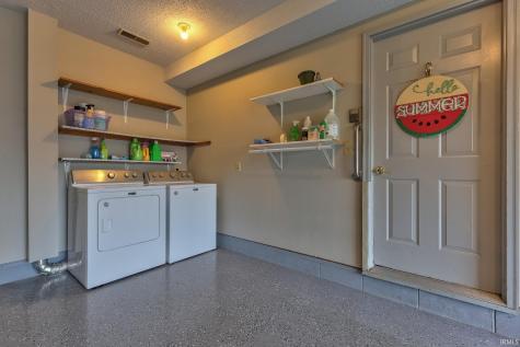 5825 Crossfield Drive Evansville IN 47715