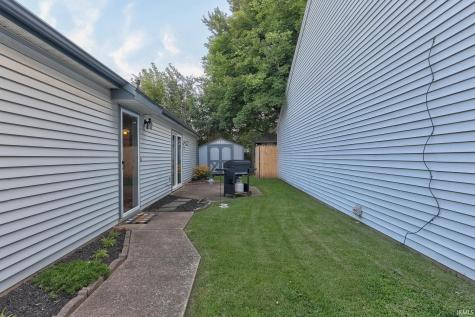 5825 Crossfield Drive Evansville IN 47715