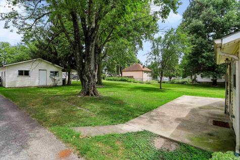 1014 N Harrison Street Rushville IN 46173