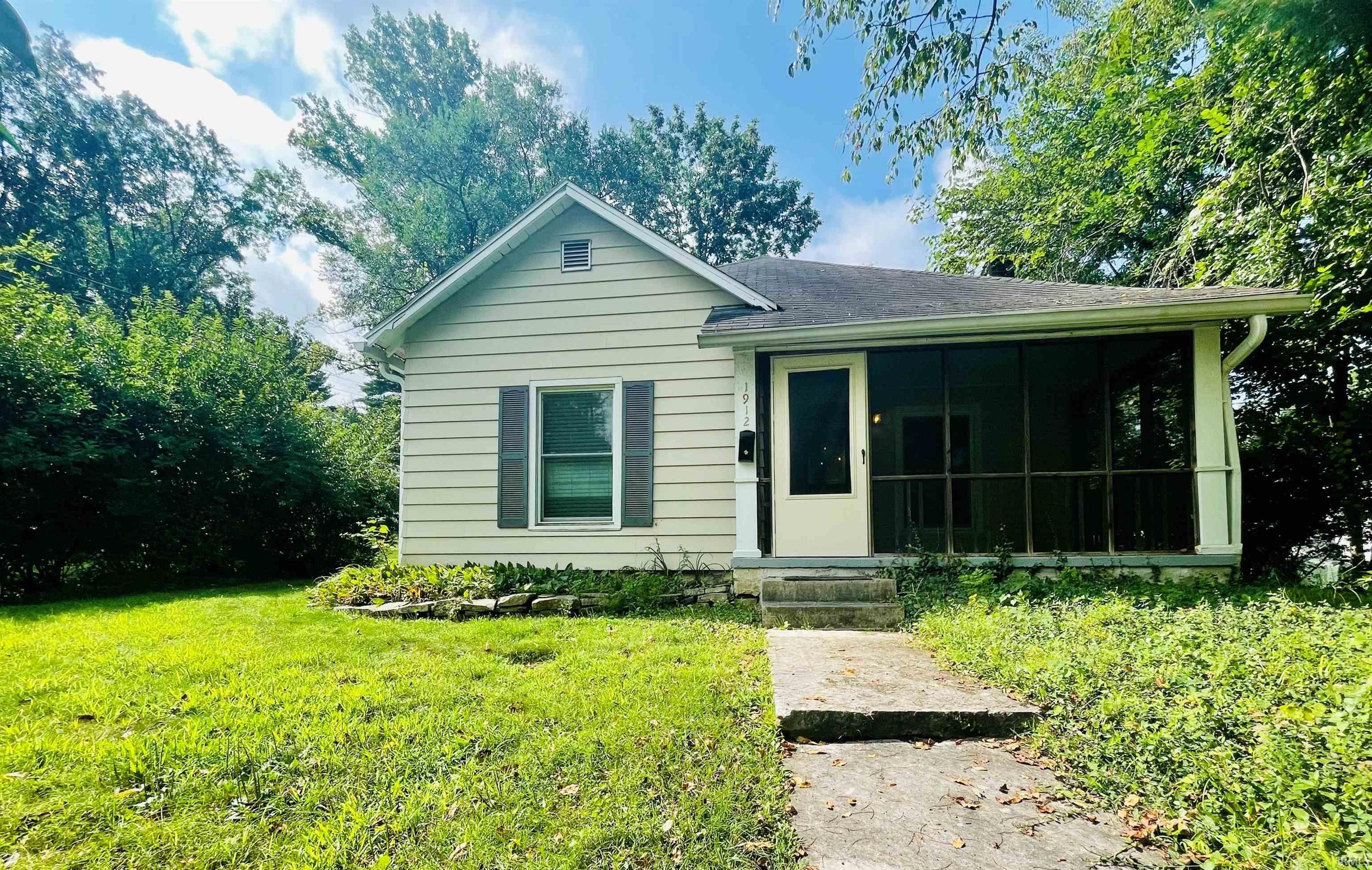 1912 E Hunter Avenue Bloomington IN 47401