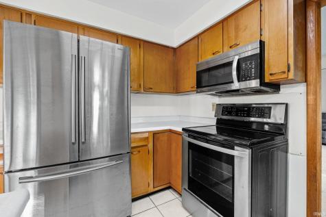 11 Country Aire Drive Lafayette IN 47905