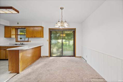 11 Country Aire Drive Lafayette IN 47905