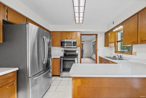 11 Country Aire Drive Lafayette IN 47905