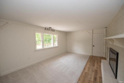 8615 W State Road 26 Rossville IN 46065