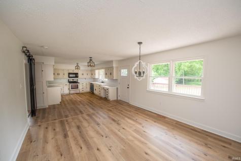 8615 W State Road 26 Rossville IN 46065