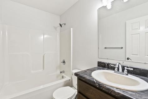 16790 Hatstick Court Fort Wayne IN 46845