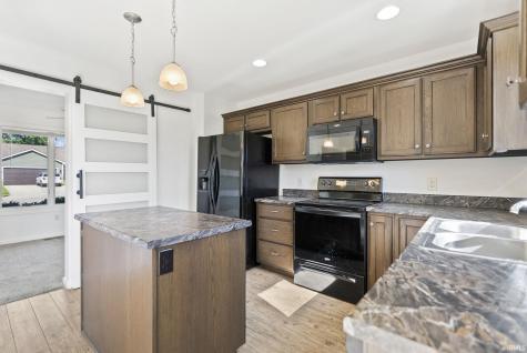 16790 Hatstick Court Fort Wayne IN 46845