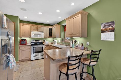 221 Ballenshire Lane Kendallville IN 46755
