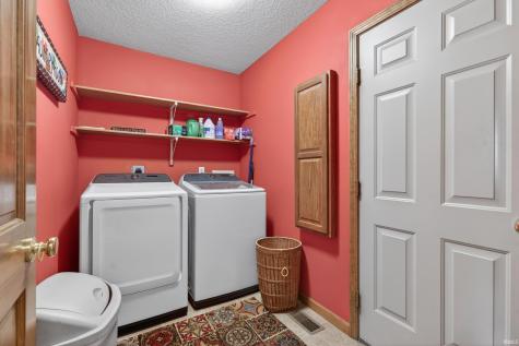 221 Ballenshire Lane Kendallville IN 46755